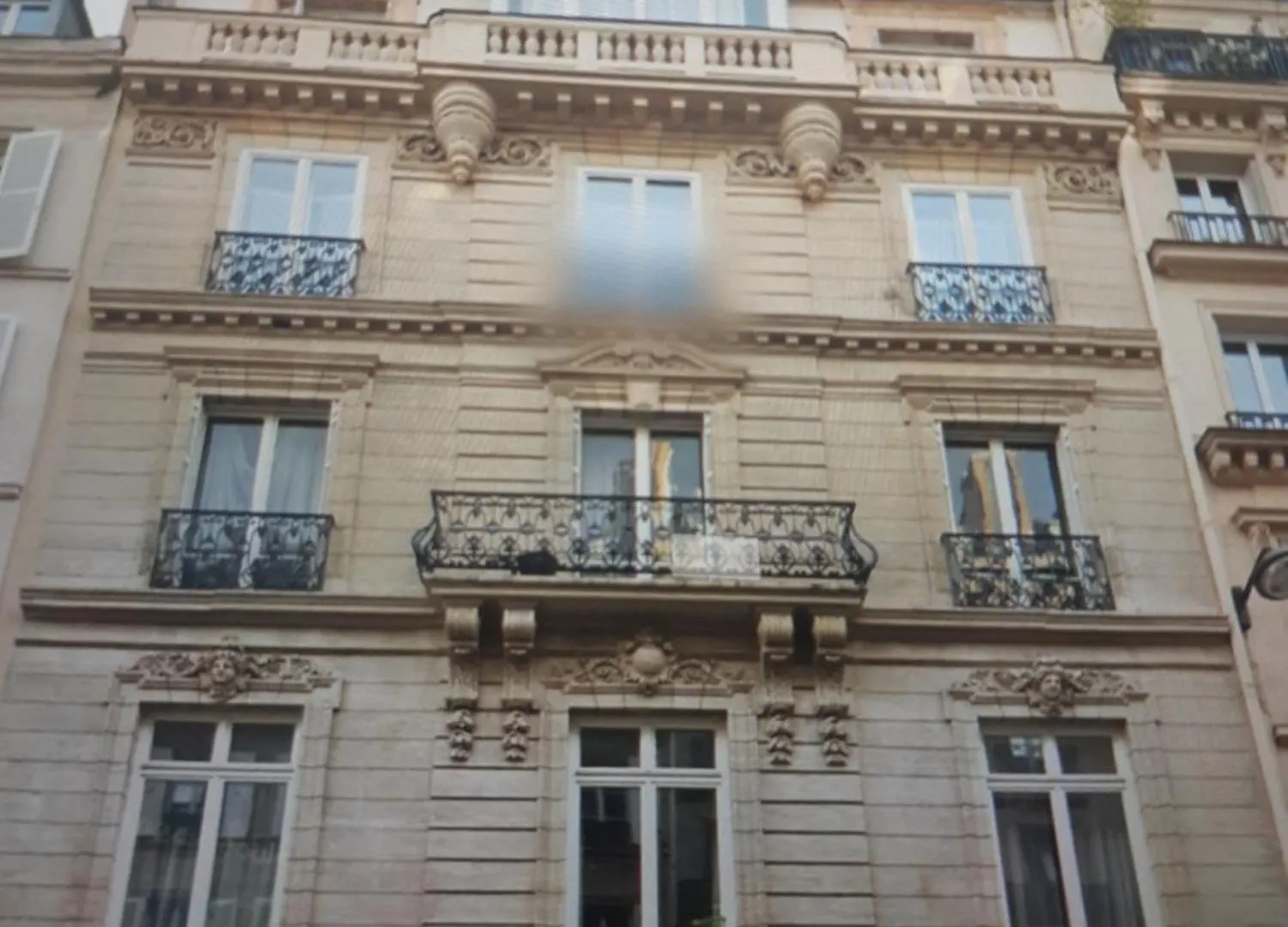 Haussmann Opera Penthouses 130M2 location